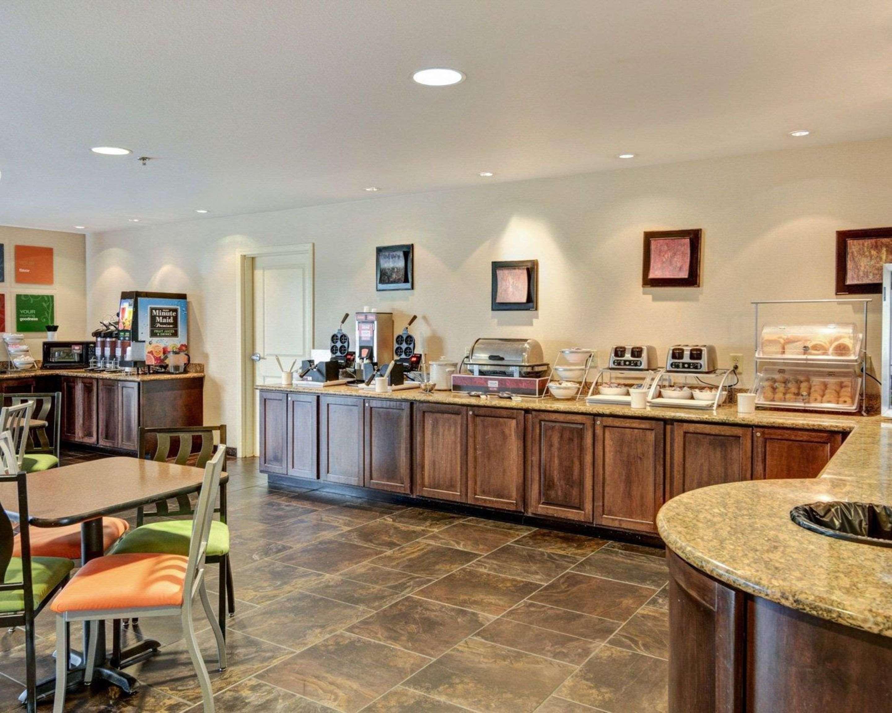 Comfort Suites Near Hot Springs Park Екстериор снимка