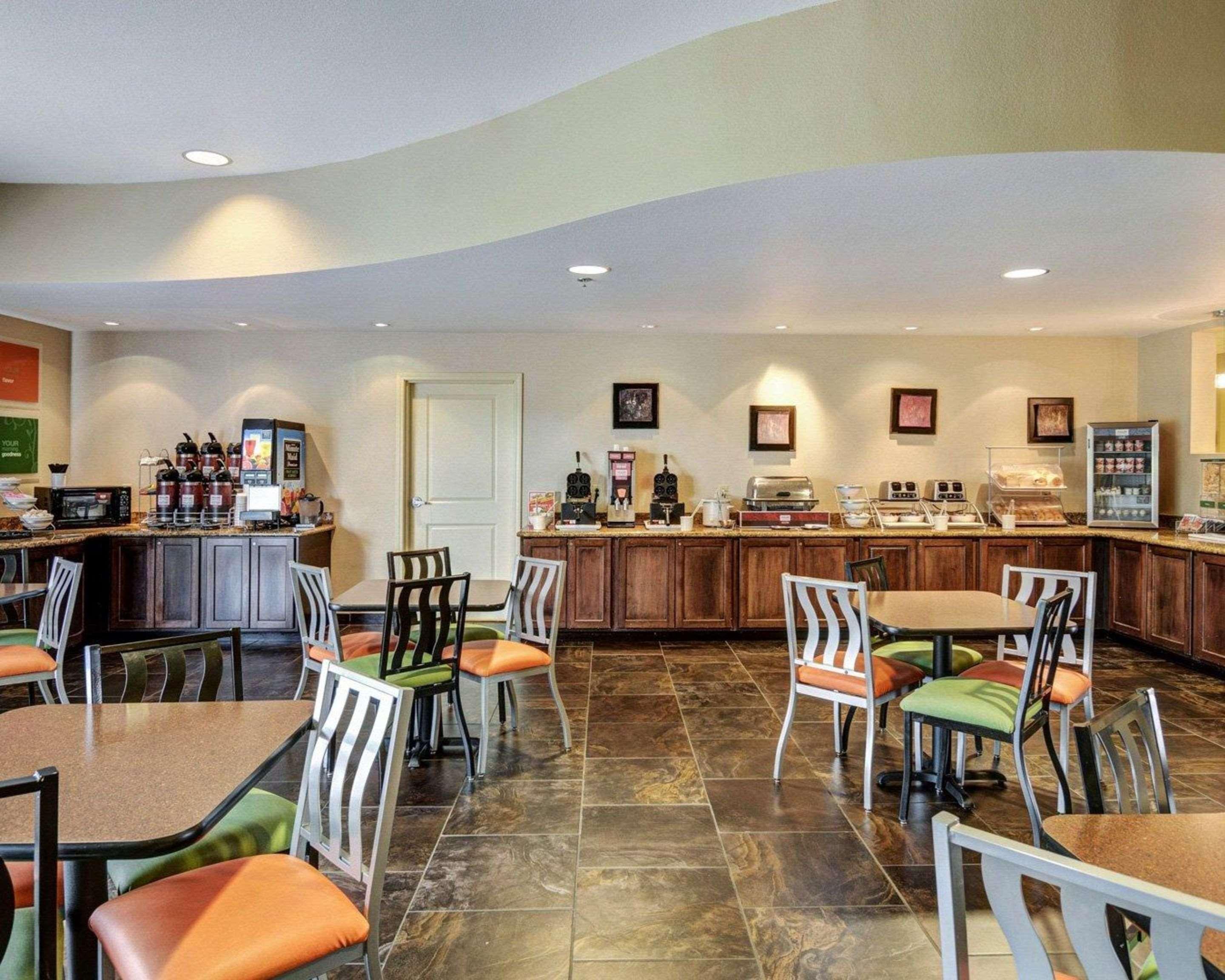 Comfort Suites Near Hot Springs Park Екстериор снимка