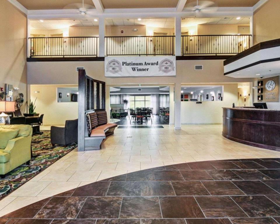 Comfort Suites Near Hot Springs Park Екстериор снимка