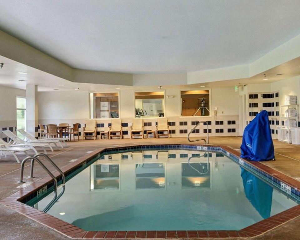 Comfort Suites Near Hot Springs Park Екстериор снимка